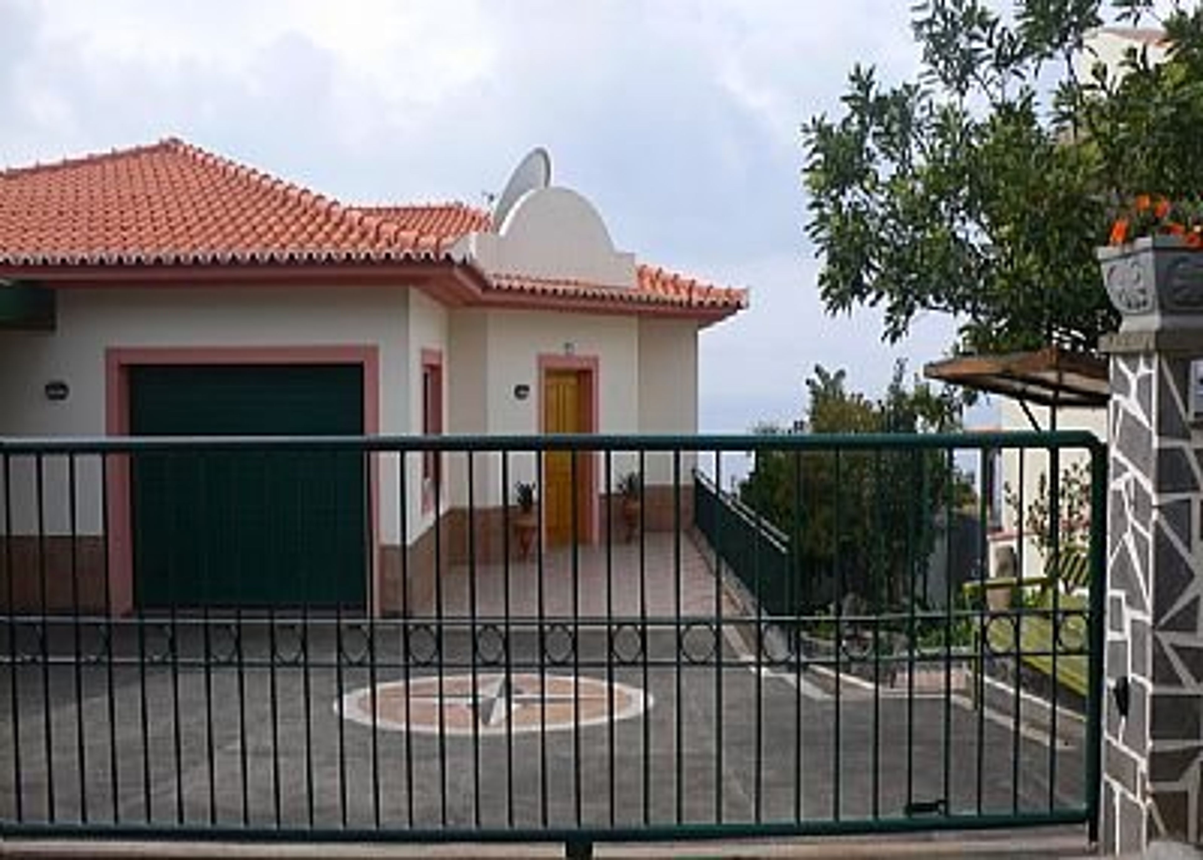 villa from front