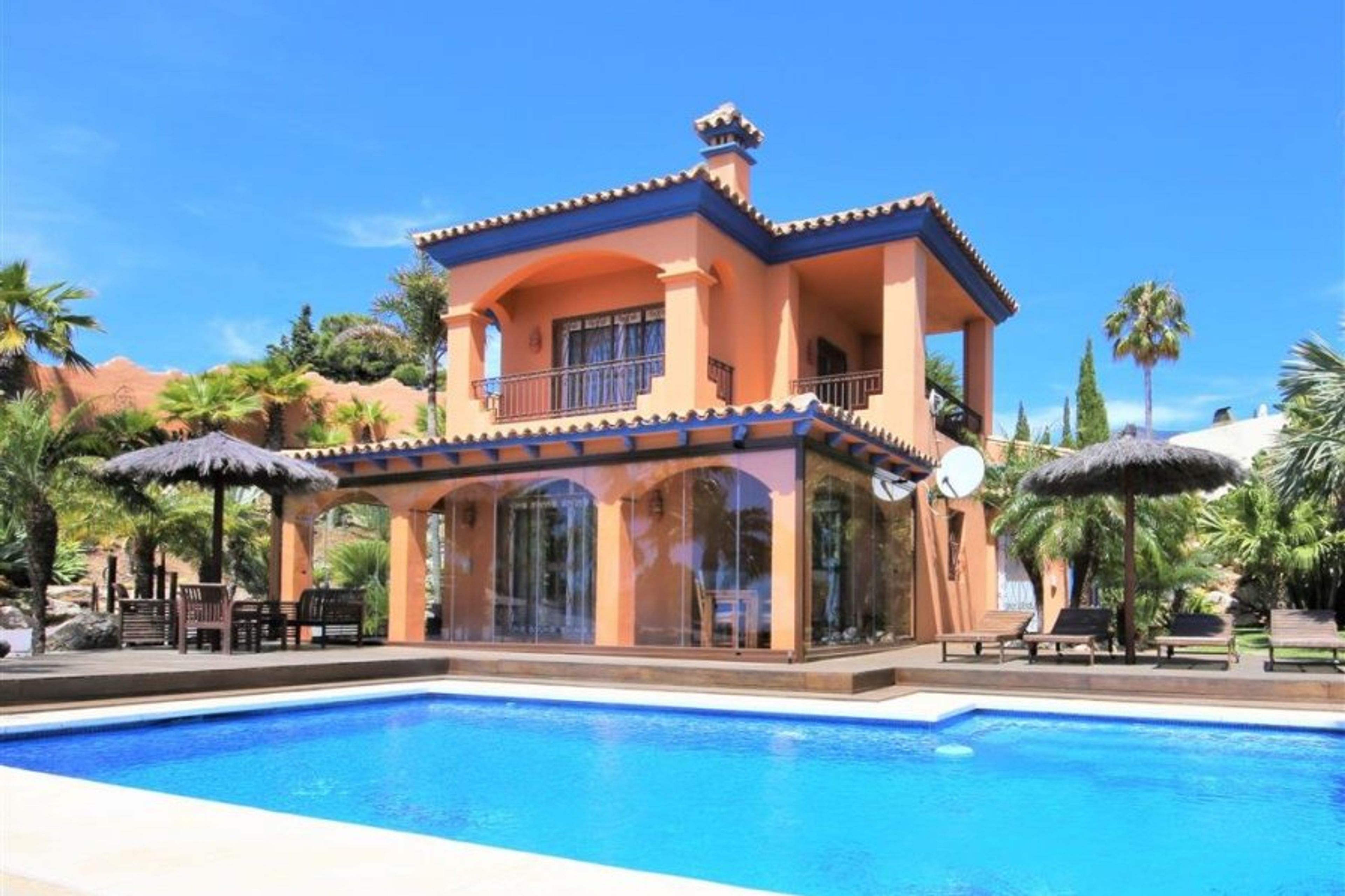 Villa HOJA