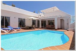 Villa rental in La Oliva, Fuerteventura,  with private pool
