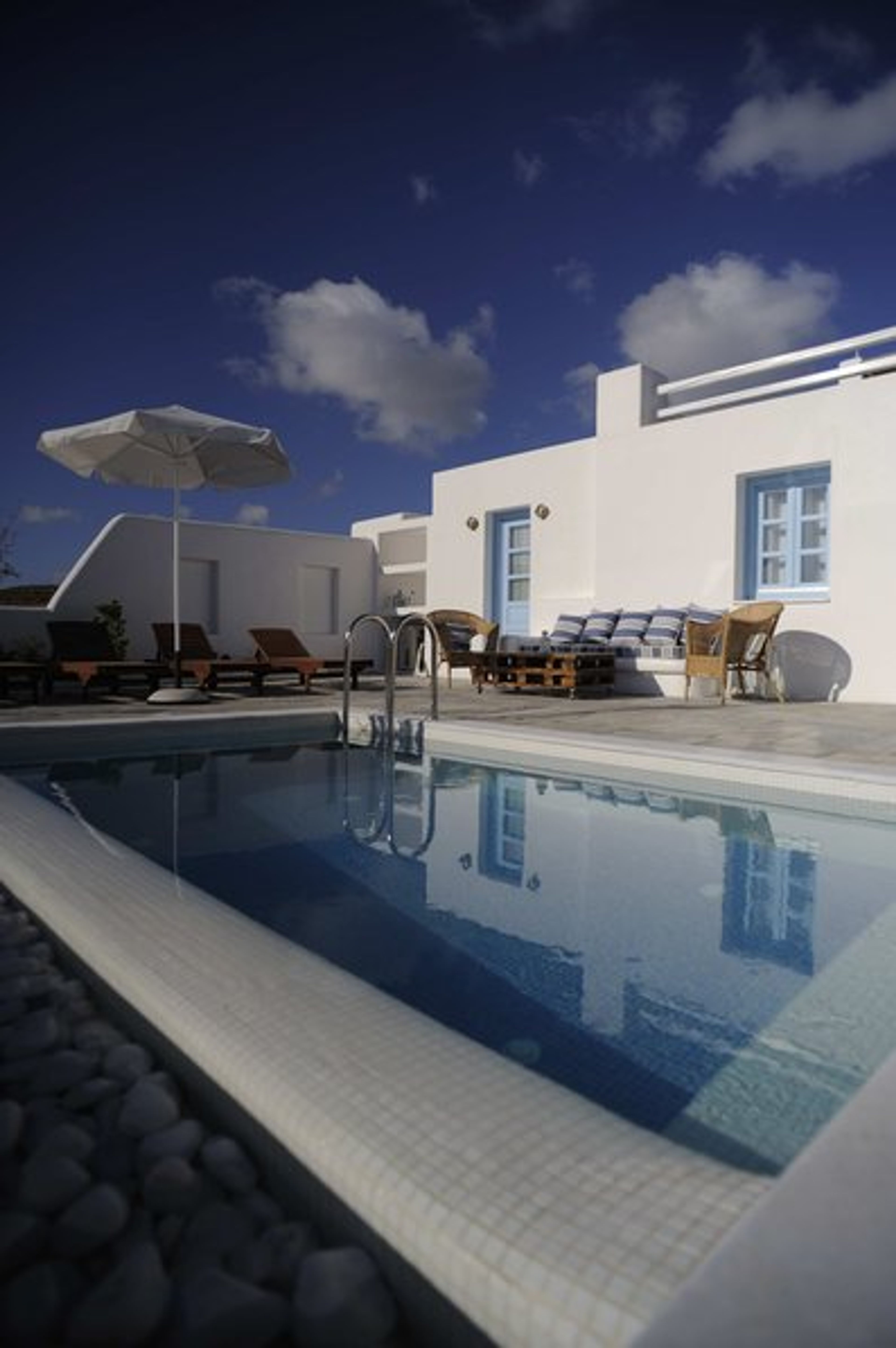 Skiron Guesthouse - Private pool and jacuzzi