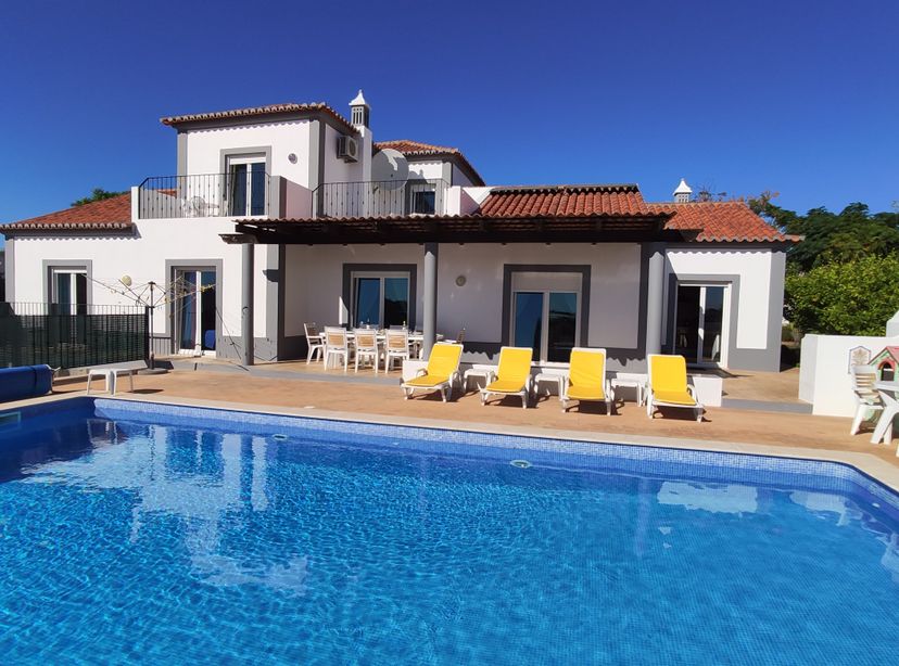 Villa in Alecrineira, Algarve