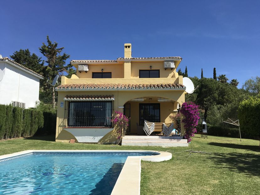 Villa in Sitio de Calahonda, Spain