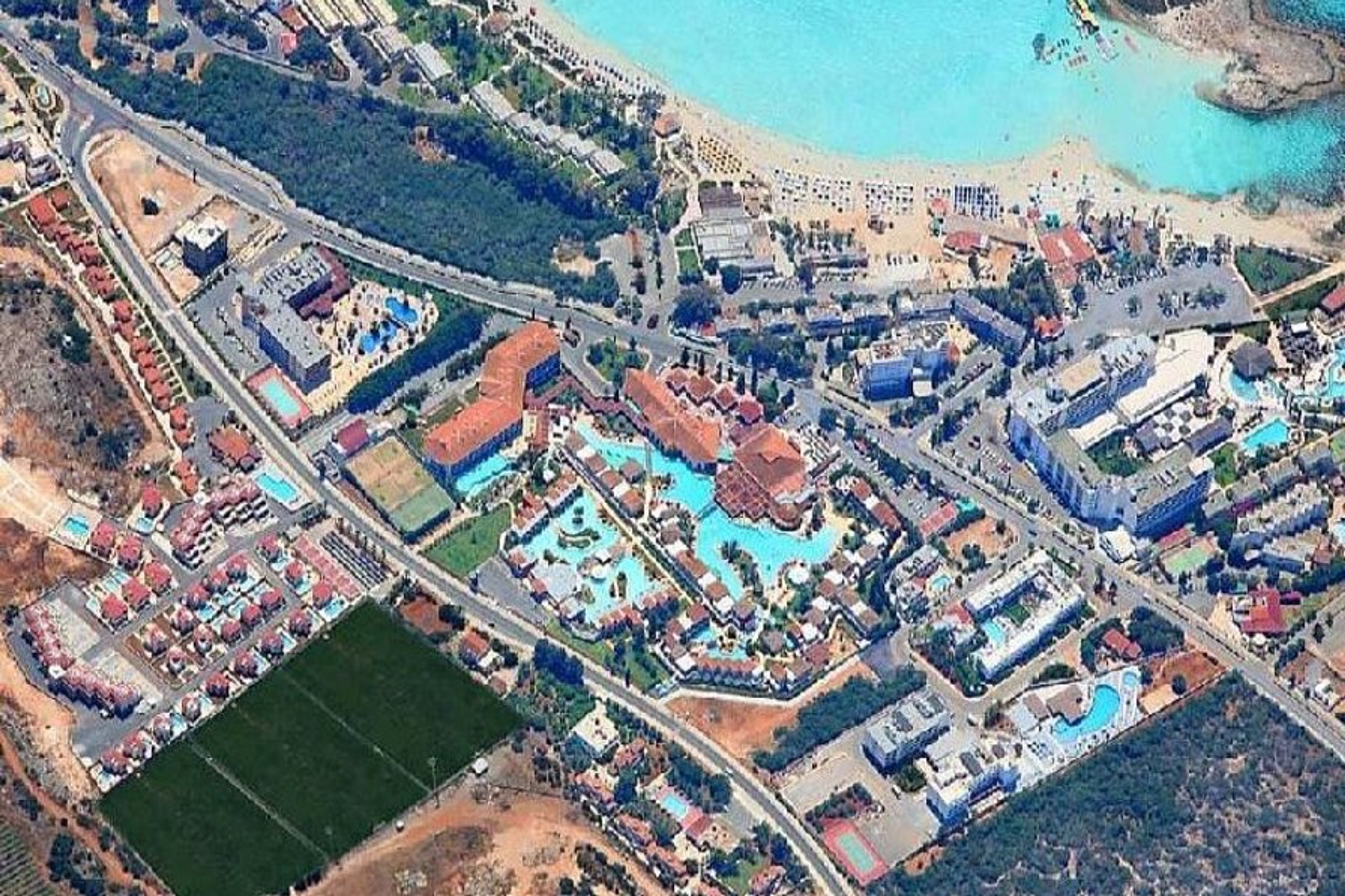 Nissi Golden Sands location and Nissi beach