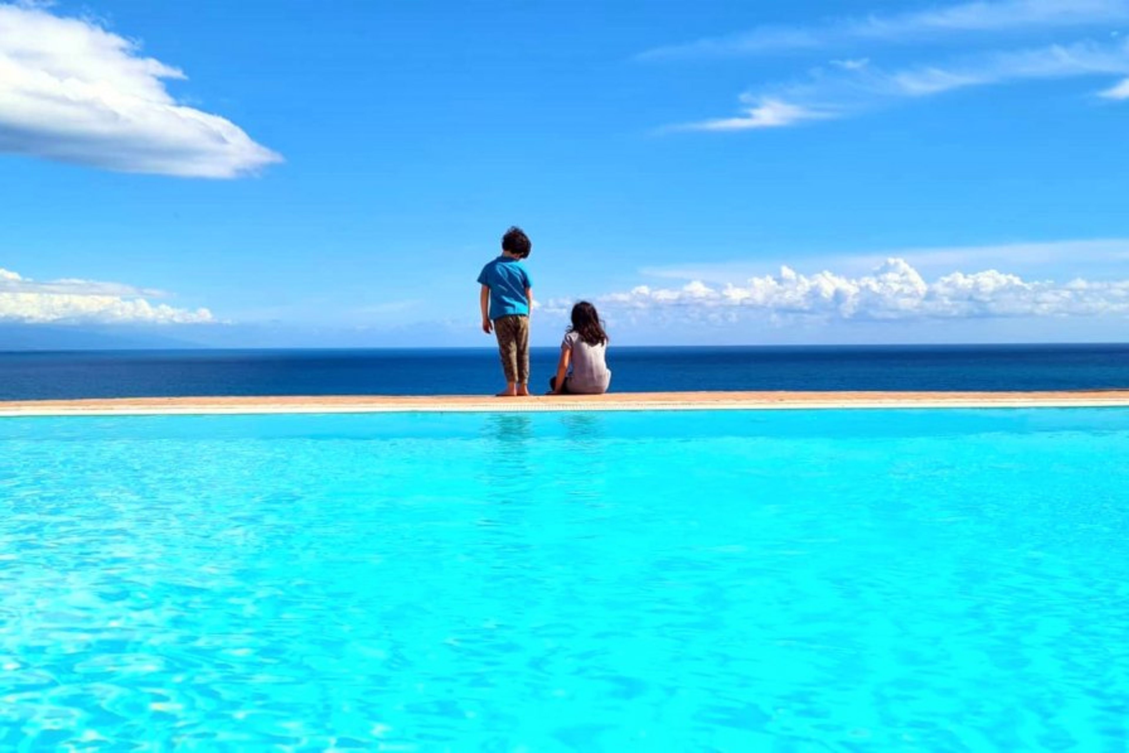 Infinity swimming pool