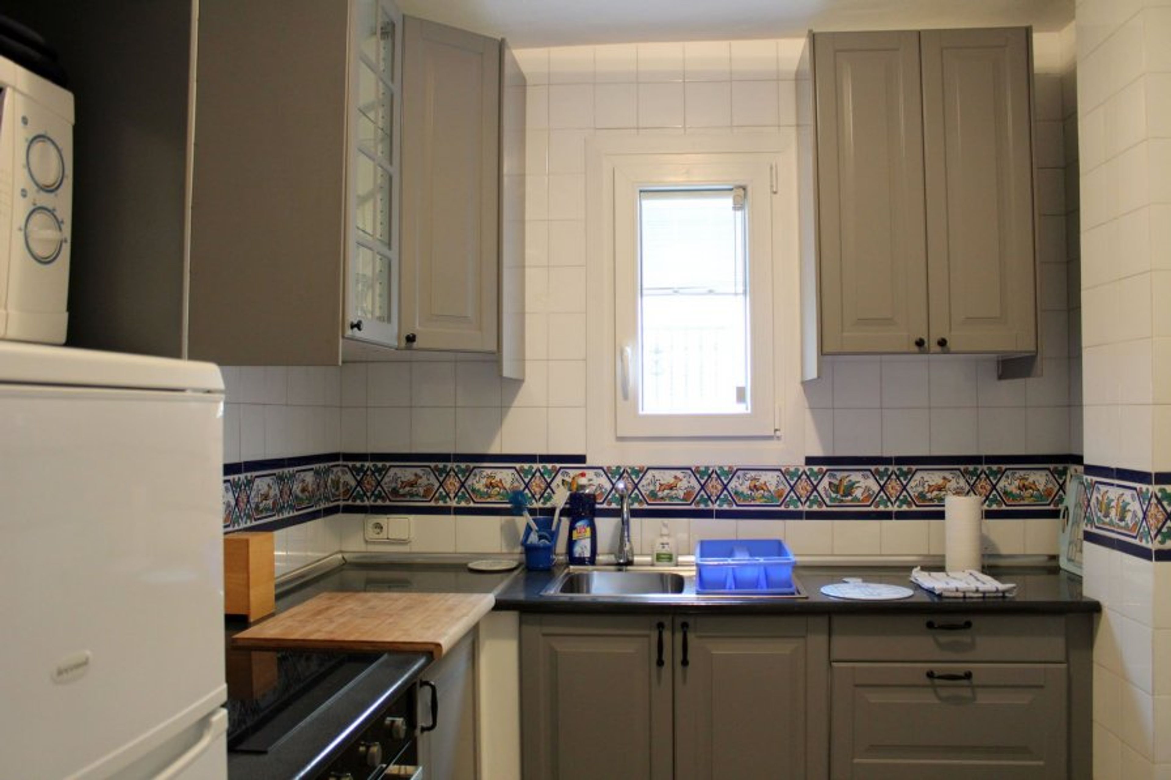 Fully fitted kitchen