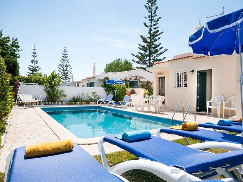 Villa in Albufeira, Algarve: Private pool with sunloungers and BBQ