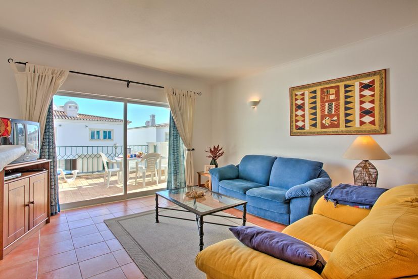 Apartment in Meia Praia, Algarve