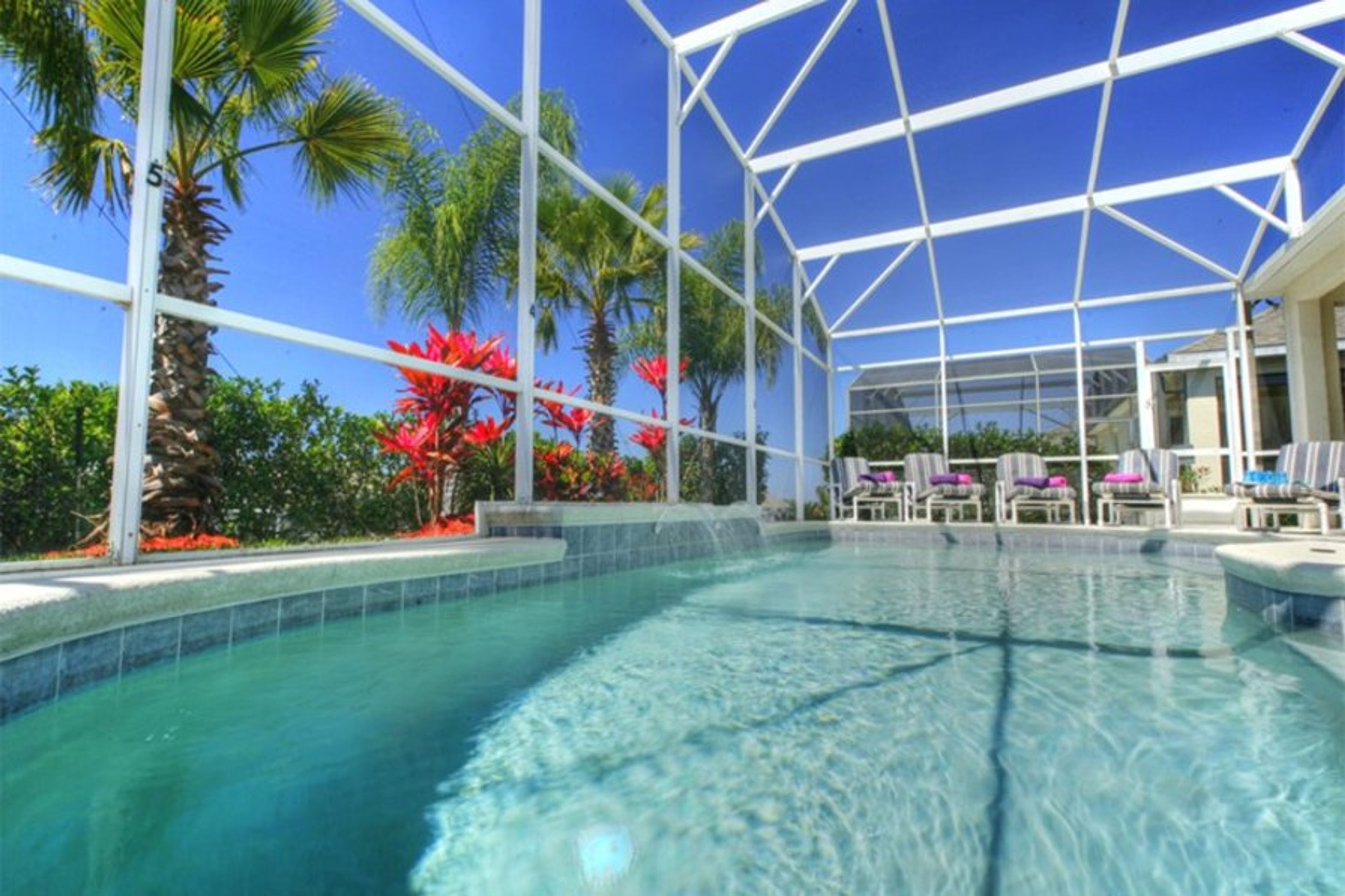 Pool with South - West Exposure large deck, lanai