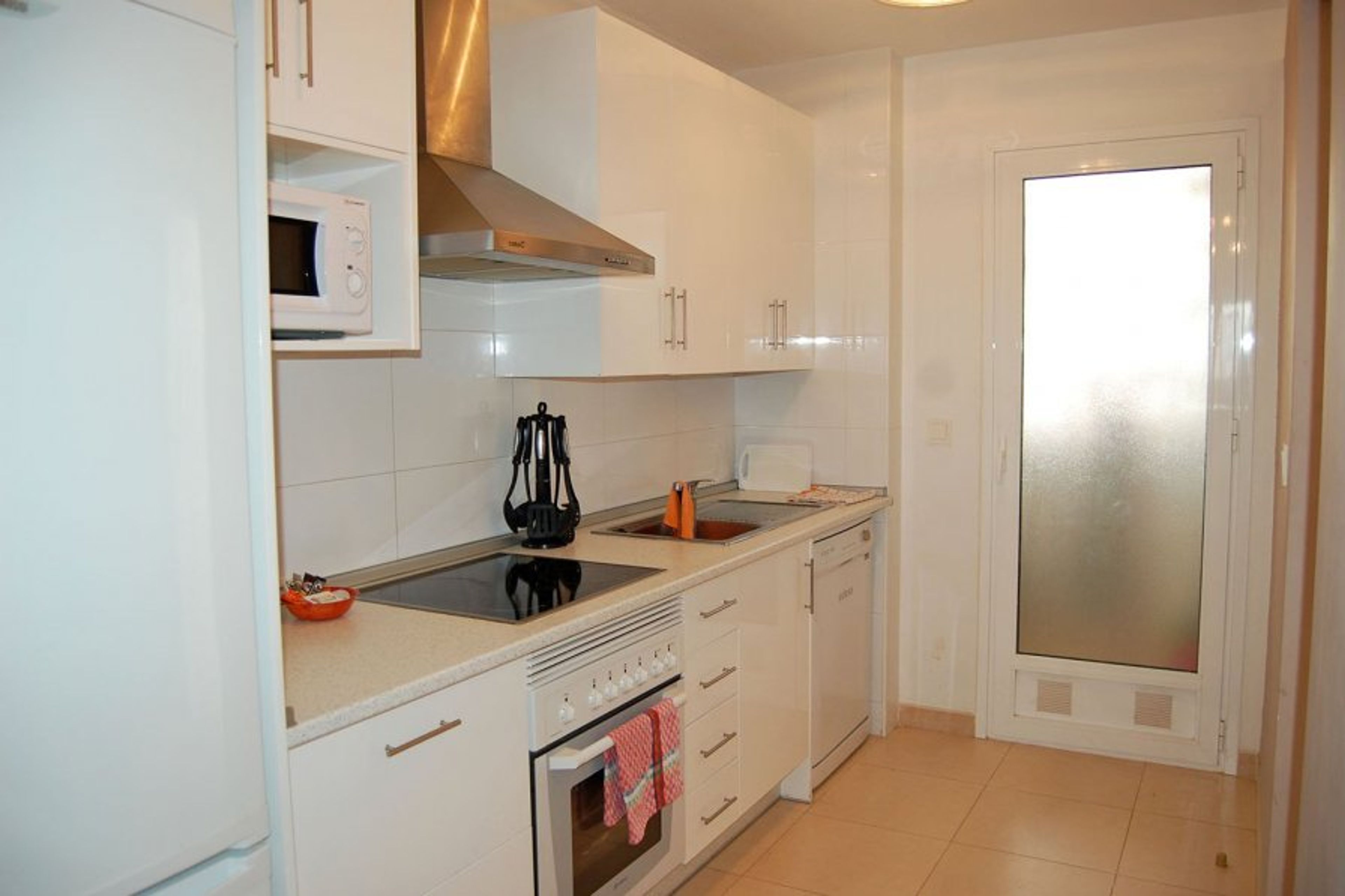 Large fully fitted kitchen with all mod cons
