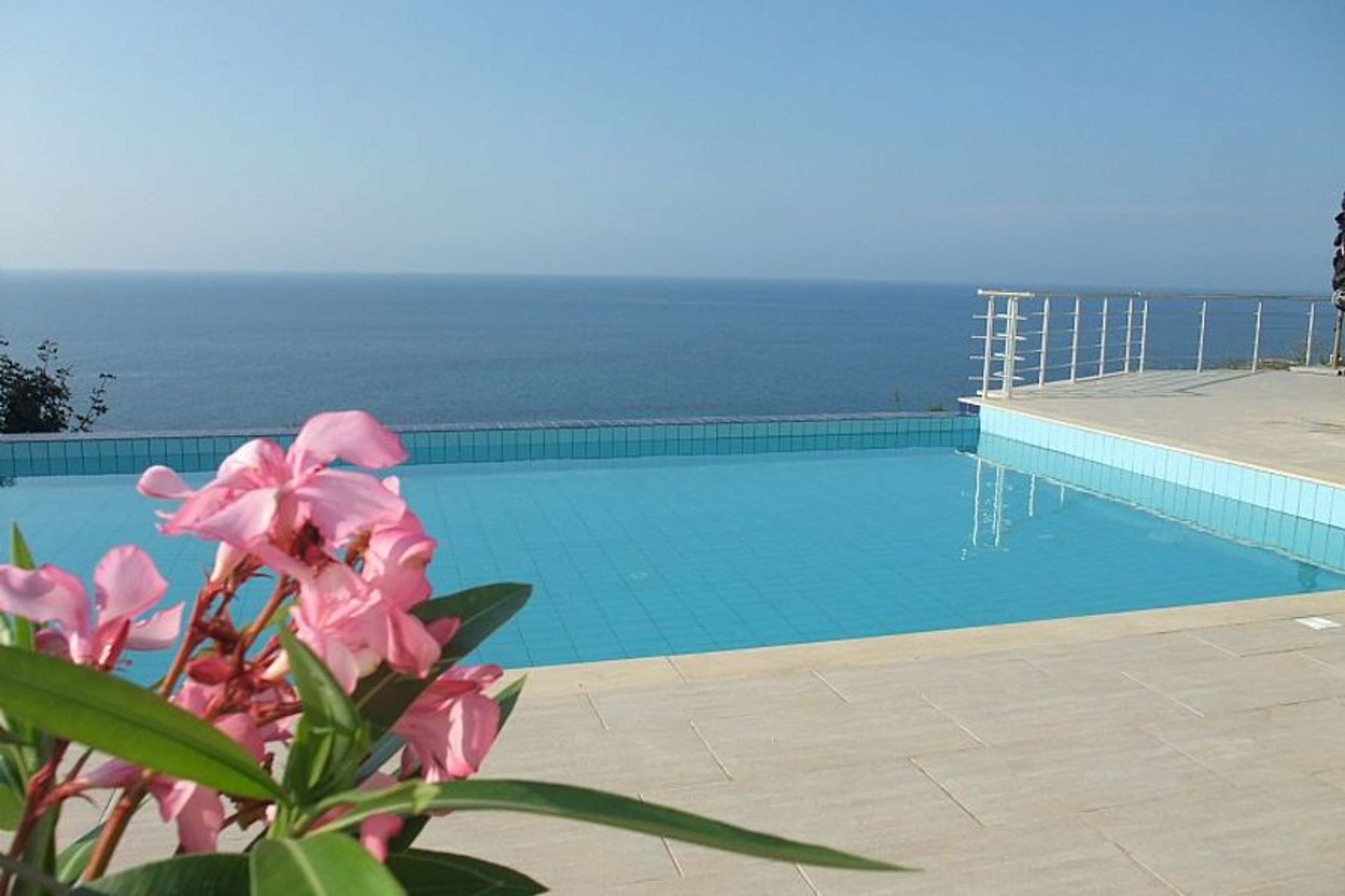 Your private Infinity pool on the cliff edge