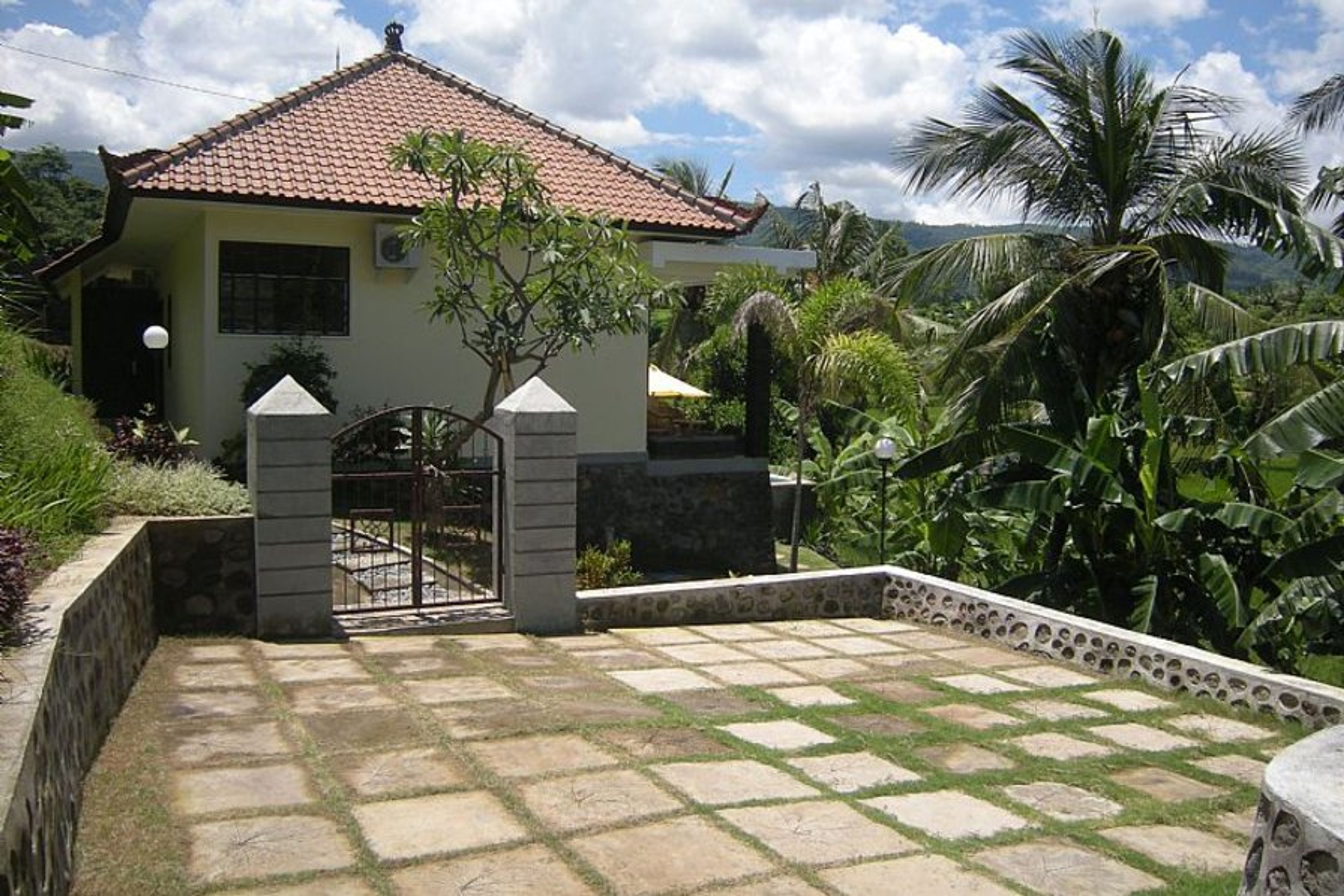 Car park and gateway