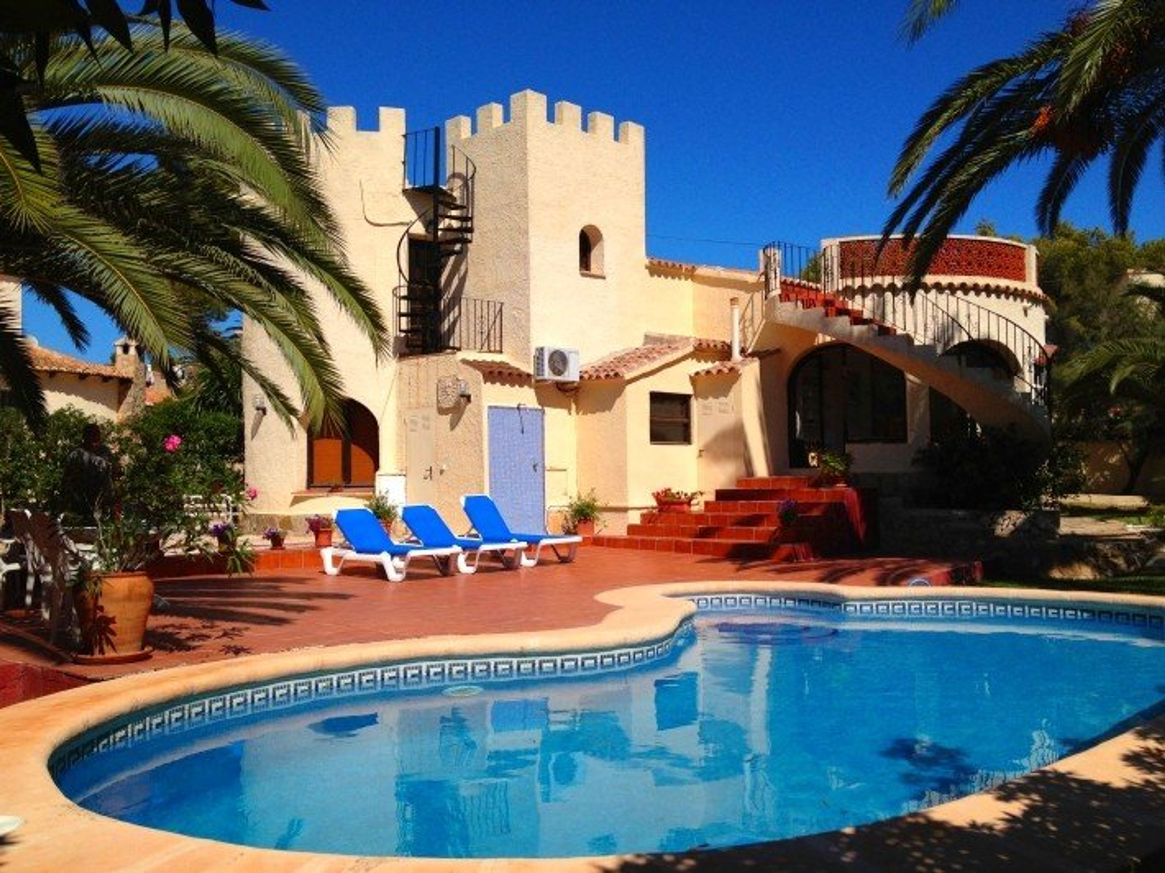 Villa Castella with castle style tower, with private pool & garden